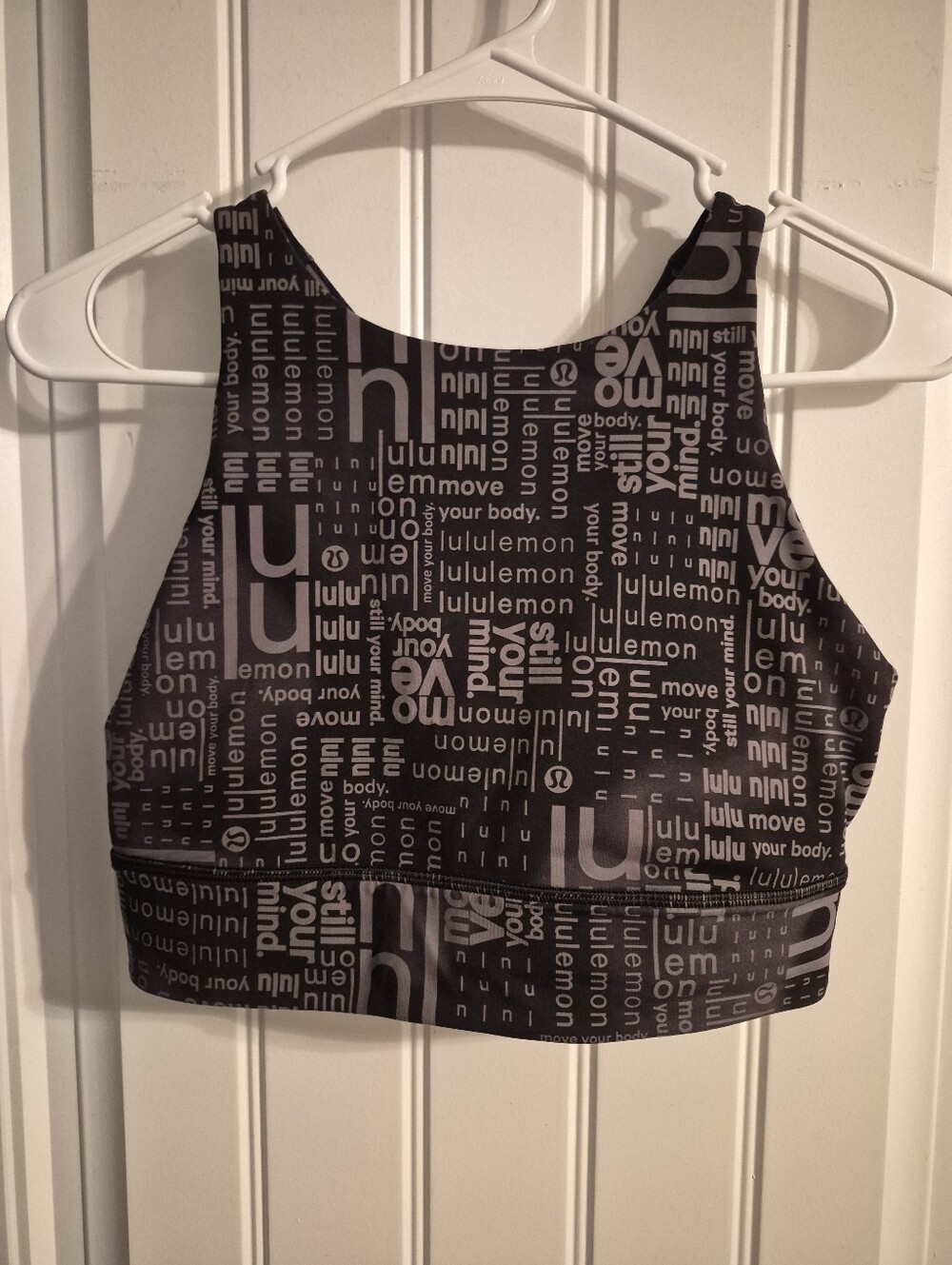 Preloved Lululemon Black Graphic High-Neck Sports Bra -10